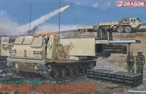 Dragon 3523 M270 MLRS w/M26 Rocket PODS