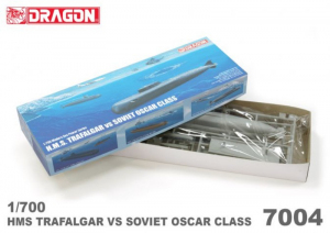 Dragon 7004 HMS Trafalgar kontra Oscar model 1-700