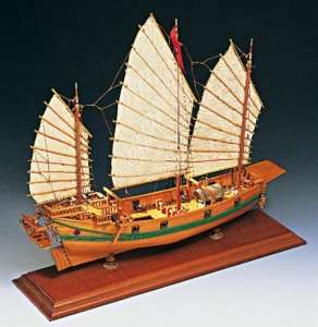 Dżonka chińska Amati 1421 drewniany model 1:100