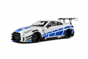 Die Cast Nissan GT-R R35 Liberty Walk Body Kit 2.0 Silver 2024 1/18 - Solido 1805816 