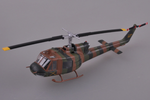 Gotowy model US Army UH-1B Transport Helicopter at Tan Son Easy Model 36910