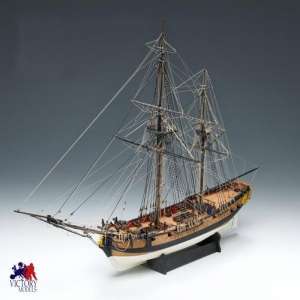 H.M. Granado Amati 130002 drewniany model 1:64