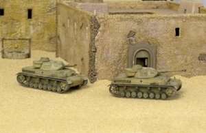 Italeri 7514 Sd.Kfz.161 Pz.Kpfw.IV F1/F2 - 2 modele