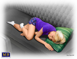 MB 24046 Kitty ( Princess ) James 1/24 