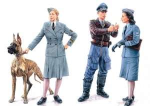 MB 3557 Women at War: Germany, Luftwaffe Helferinnen
