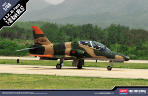 Model Academy 12236 T-59 Hawk Mk.67 ROK Airforce 1:48