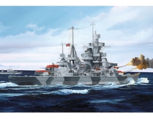 Model niemieckiego ciężkiego krążownika Admiral Hipper 1941 Trumpeter 05776