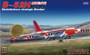 Modelcollect UA72208 Bombowiec strategiczny Stratofortress B-52H 1-72