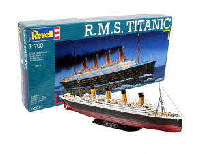 Revell 05210 RMS Titanic 1/700