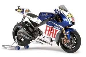 Tamiya 14117 Yamaha YZR-M1 09 Fiat Yamaha Team