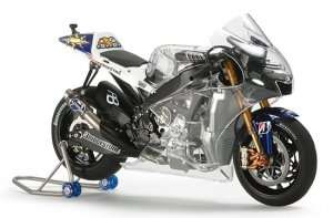 Tamiya 14128 Full-View Yamaha YZR-M1 09 Fiat Yamaha Team