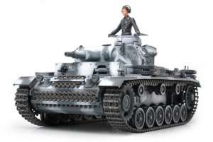 Tamiya 35290 German Panzerkampfwagen III Ausf. N (Sd.Kfz.141/2)