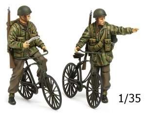 Tamiya 35333 British Paratroopers & Bicycles Set