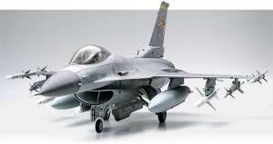 Tamiya 60315 Lockheed Martin F-16 CJ Fighting Falcon