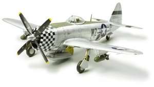 Tamiya 60770 Republic P-47D Thunderbolt Bubbletop