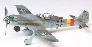 Tamiya 61041 Focke-Wulf Fw 190 D-9