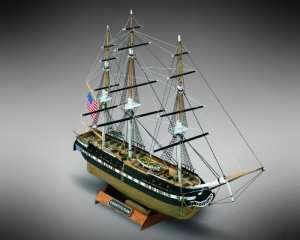 USS Constitution Mamoli MM64 drewniany model 1/330