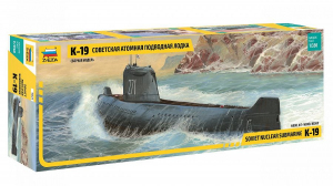 Zvezda 9025 K-19 Soviet Nuclear Submarine 1/350