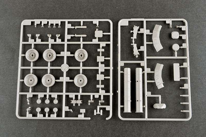 plastikowy-model-do-sklejania-czolgu-t-80u-mbt-sklep-modeledo-image_Trumpeter_09525_16