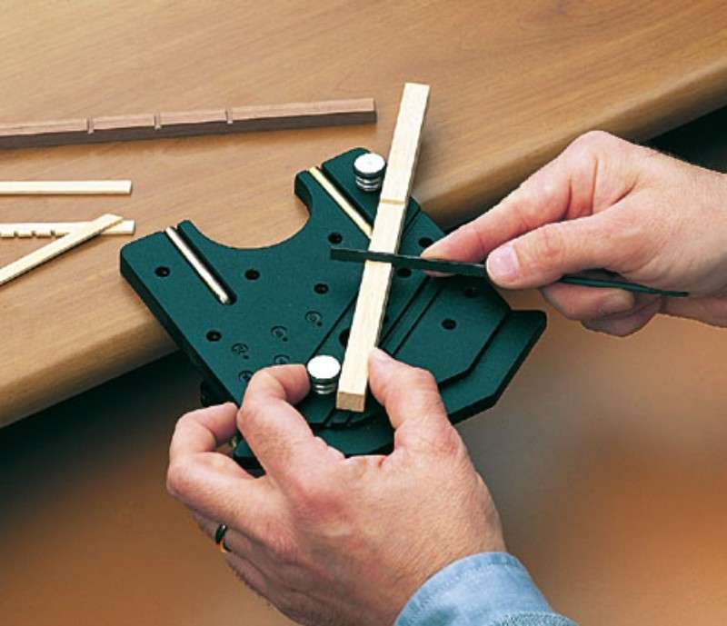 mini-stolik-roboczy-sklep-modelarski-modeledo-image_Amati - drewniane modele okrętów_7396_3