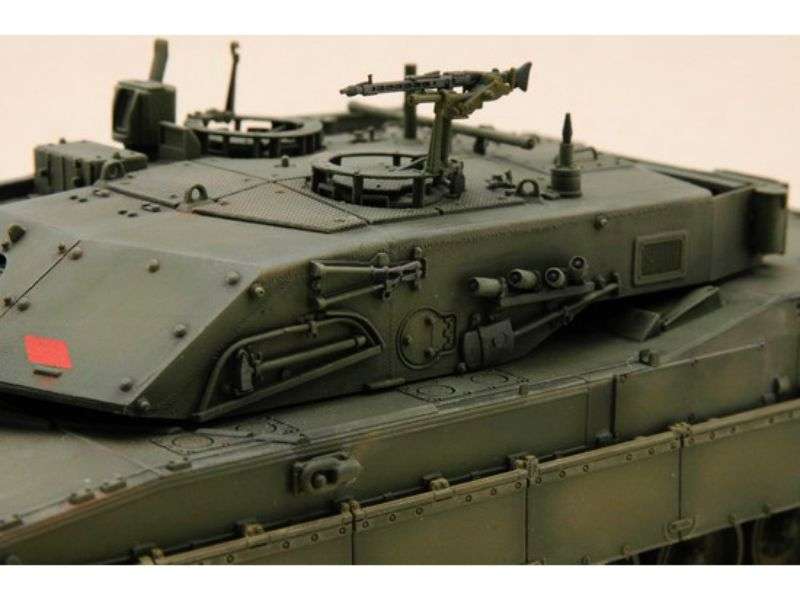 plastikowy-model-do-sklejania-czolgu-c-1-ariete-mbt-sklep-modelarski-modeledo-image_Trumpeter_00332_7