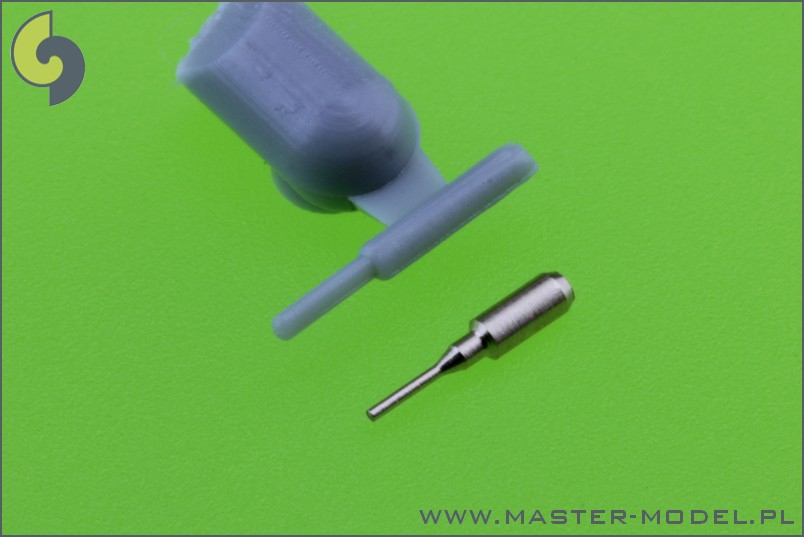 -image_Master_AM-72-049_2