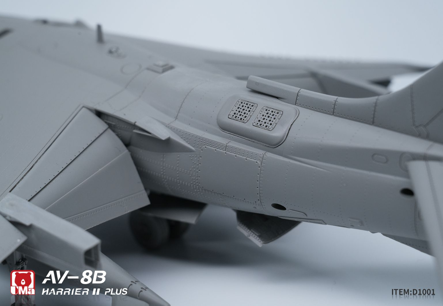 -image_UMa MODEL_D1001_28