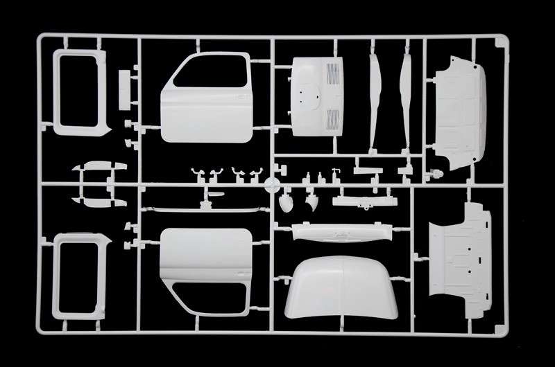 plastikowy-model-do-sklejania-samochodu-fiat-abarth-sklep-modelarski-modeledo-image_Italeri_4705_31