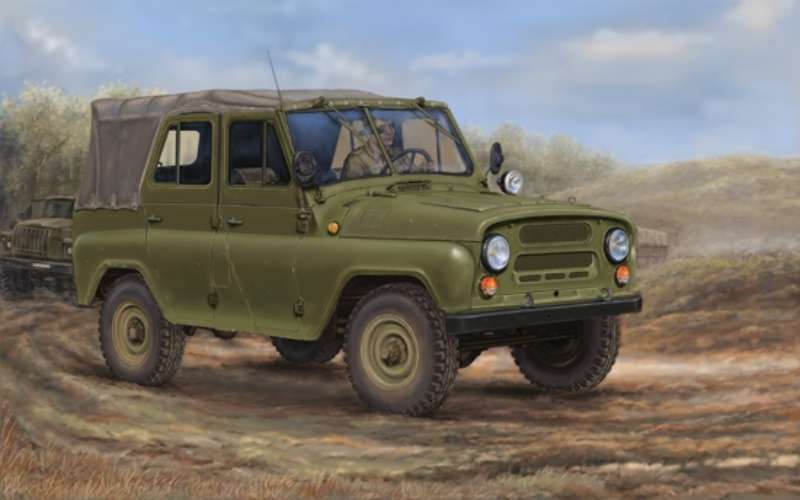 plastikowy-model-do-sklejania-uaz-469-sklep-modelarski-modeledo-image_Trumpeter_02327_2