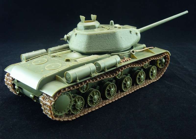 model_do_sklejania_bronco_cb35110_russian_heavy_tank_kv_85_sklep_modelarski_modeledo_image_3-image_Bronco Models_CB35110_1