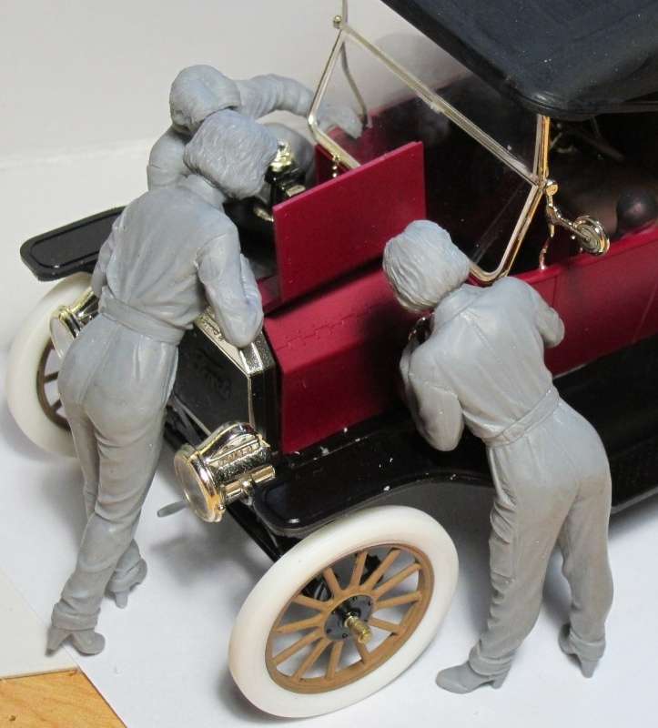 ICM 24009 w skali 1:24 - American Mechanics 1910s - image g-image_ICM_24009_3