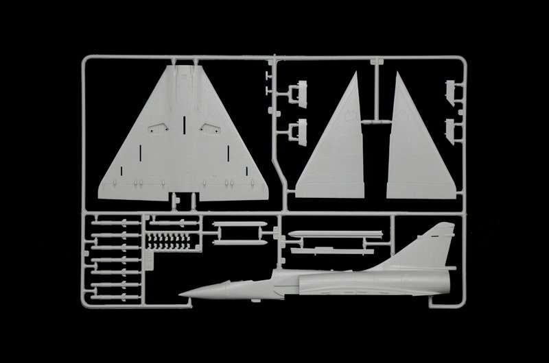 plastikowy-model-samolotu-mirage-2000c-do-sklejania-sklep-modelarski-modeledo-image_Italeri_1381_1