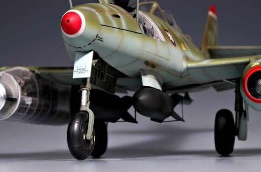 Myśliwiec Messerschmitt Me262 A-2a model_do_sklejania_trumpeter_02236_image_1-image_Trumpeter_02236_2