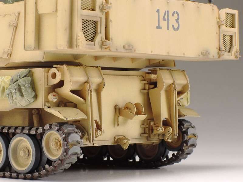 model_do_sklejania_tamiya_37026_haubica_samobiezna_m109a6_paladin_sklep_modelarski_modeledo_image_5-image_Tamiya_37026_3