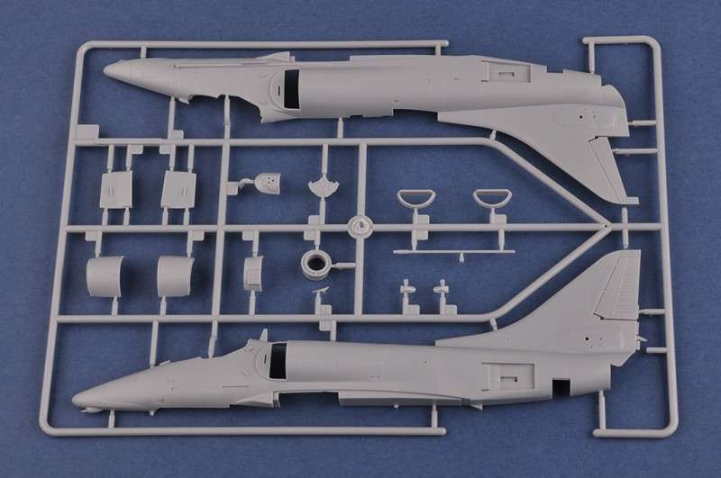 model_plastikowy_do_sklejania_hobby_boss_81765_samolot_a_4f_skyhawk_sklep_modelarski_modeledo_image_6-image_Hobby Boss_81765_3