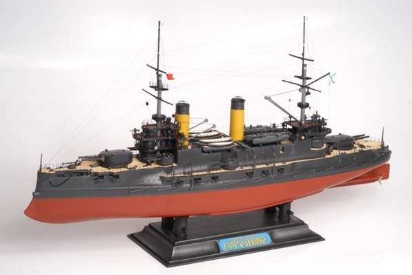 Zvezda_9027_Russian_Battleship_Borodino_hobby_shop_modeledo.pl_image_2-image_Zvezda_9027_3