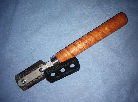 Modelarska piłka ręczna z dwustronnym ostrzem, tzw. czeska żyletka z drewnianym uchwytem, JLC P002-image_JLC_P002_1