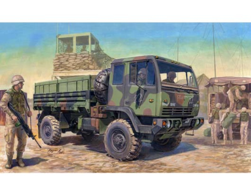 Trumpeter 01004 M1078 LMTV Standard Cargo Truck