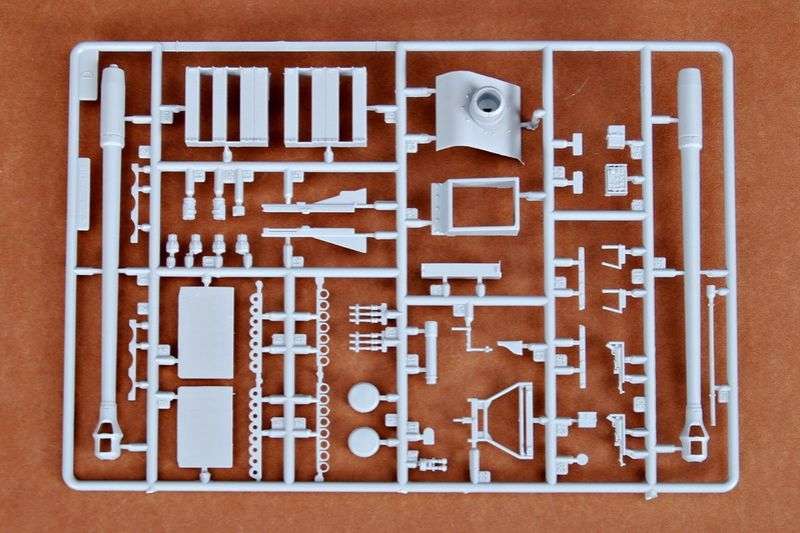 plastikowy-model-do-sklejania-działo-samobiezne-selbstfahrlafette-sklep-modelarski-modeledo-image_Trumpeter_00350_9