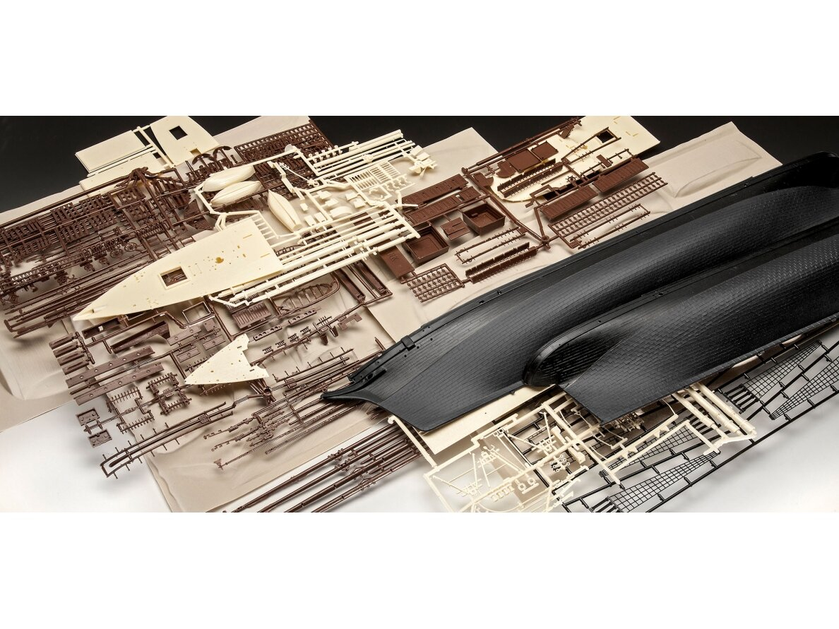 -image_Revell_Revell05422_2