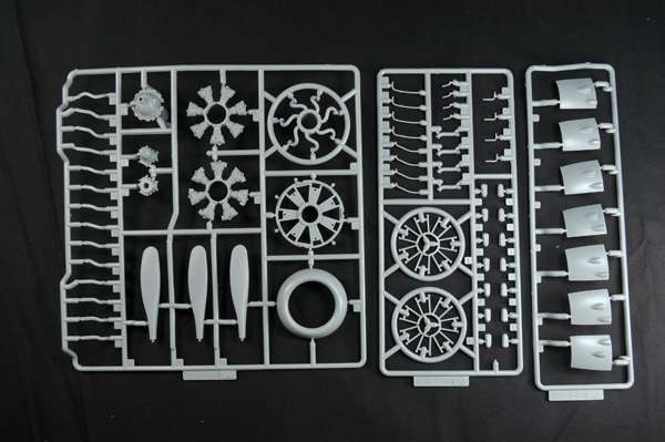 -image_HK Models_01E03_3