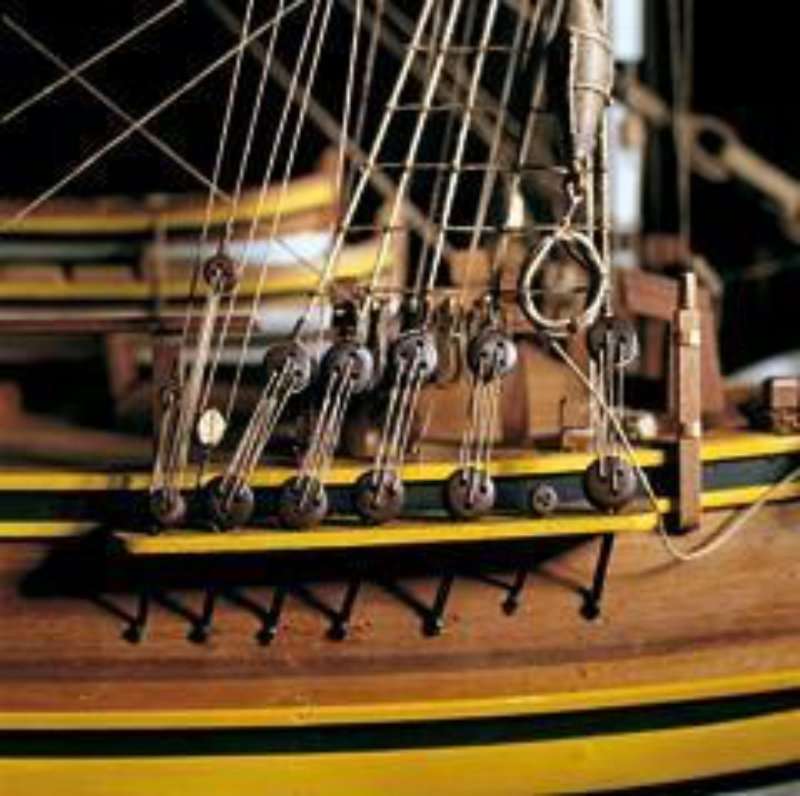 drewniany-model-do-sklejania-statku-hms-bounty-sklep-modeledo-image_Amati - drewniane modele okrętów_1432_5