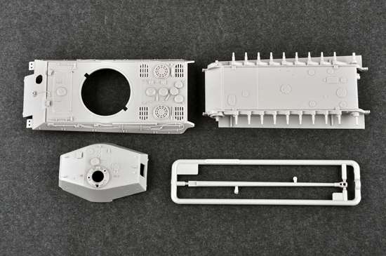 Trumpeter 07160 w skali 1:72 - model King Tiger Henchel turret with 105mm kWh L/6.5 do sklejania - image c-image_Trumpeter_07160_3