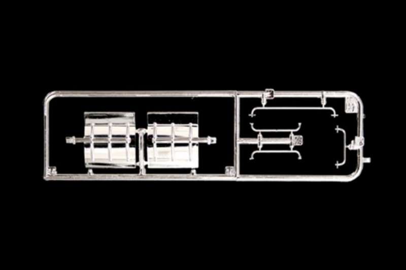 plastikowy_model_do_sklejania_ciezarowki_classic_peterbilt_378_long_hauler_italeri_3857_sklep_modelarski_modeledo_image_3-image_Italeri_3857_3