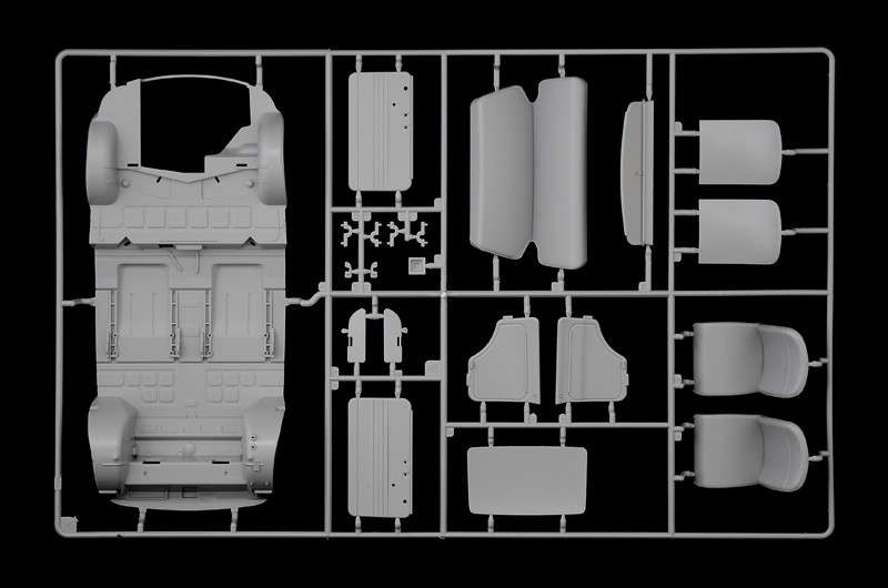 plastikowy-model-do-sklejania-samochodu-fiat-abarth-sklep-modelarski-modeledo-image_Italeri_4705_27