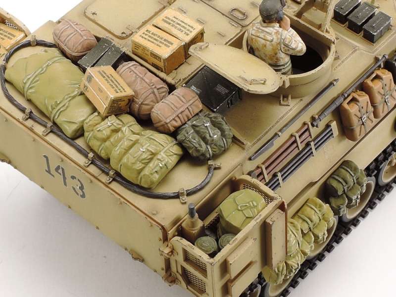 model_do_sklejania_tamiya_37026_haubica_samobiezna_m109a6_paladin_sklep_modelarski_modeledo_image_6-image_Tamiya_37026_3