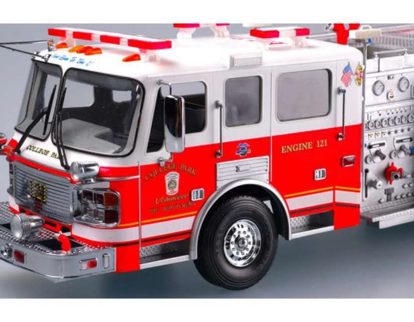 model_trumpeter_02506_american_lafrance_eagle_fire_pumper_hobby_shop_modeledo_image_6-image_Trumpeter_02506_2