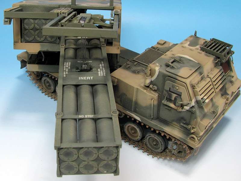 Dragon 3557 w skali 1/35 - image b - model M270A1 MLRS-image_Dragon_3557_4